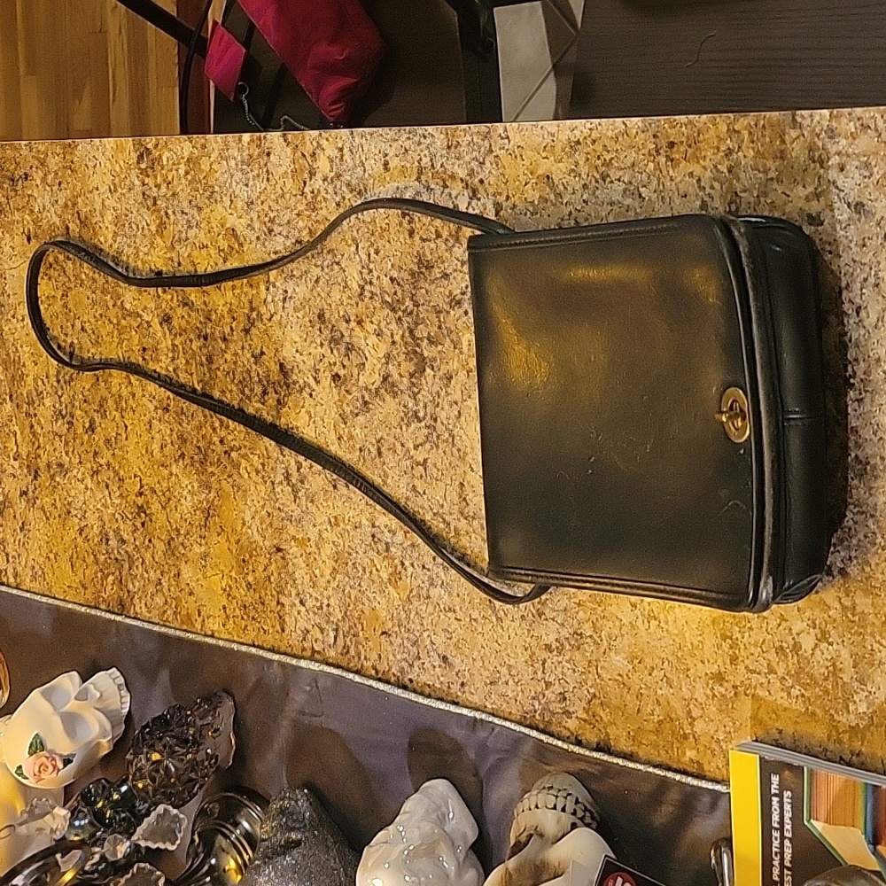 Vintage Coach Bellini Black Leather Purse Crossbody Shoulder Bag